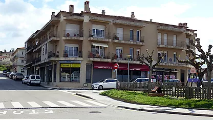 Local en venta a La Bisbal d'Empordà