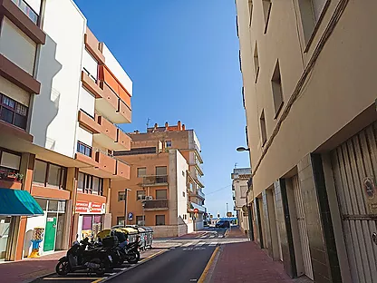 Exclusive apartment on the second line of the sea.